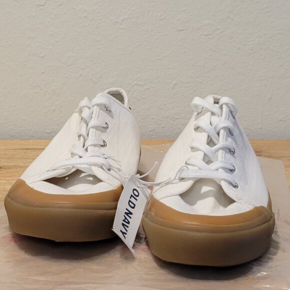 Old Navy Canvas Lace-Up Sneakers - Picture 3 of 3